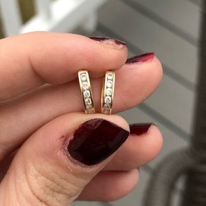 Mini gold hoop earrings